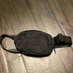 Used lululemon everyday belt bag all black